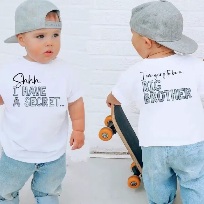 T-shirt « Grand frère » - J'ai un secret - Cadeau d'annonce de grossesse «