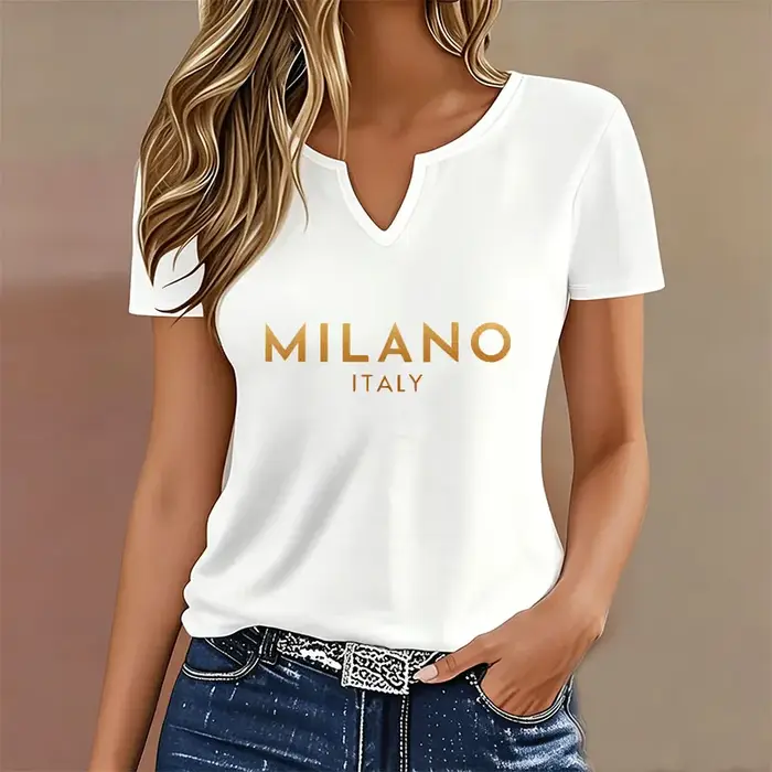T-shirt décontracté tendance à col en V avec imprimé lettres Milano Italia pour femme