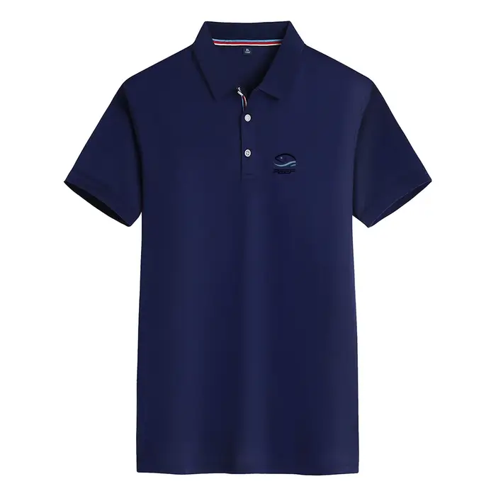 Polo polyvalent et minimaliste