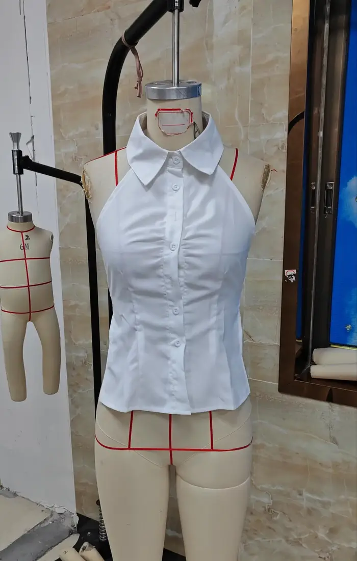 Hauts Halter Boutonnés pour Femmes – Tendances Estivales
