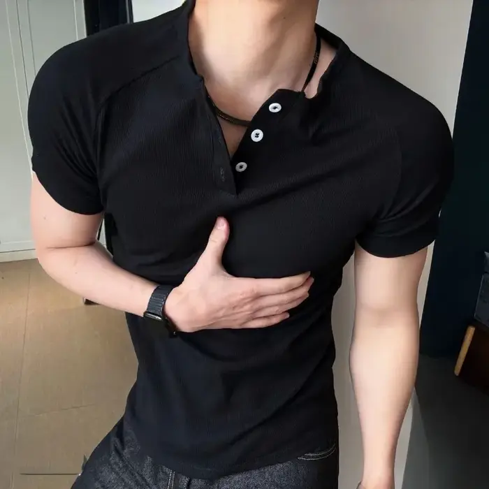 T-shirt homme slim fit à col henley, manches courtes, tricot côtelé, coupe musclée, décontracté, pour l'entraînement, tee-shirt de base pour l'été