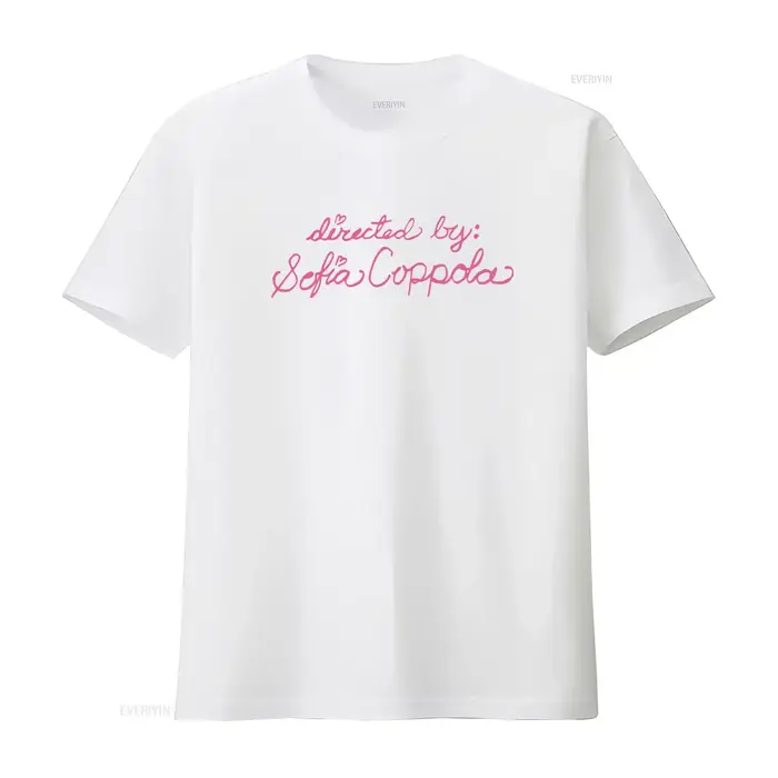 T-shirt élégant dirigé par Sofia Coppola pour les amateurs de mode