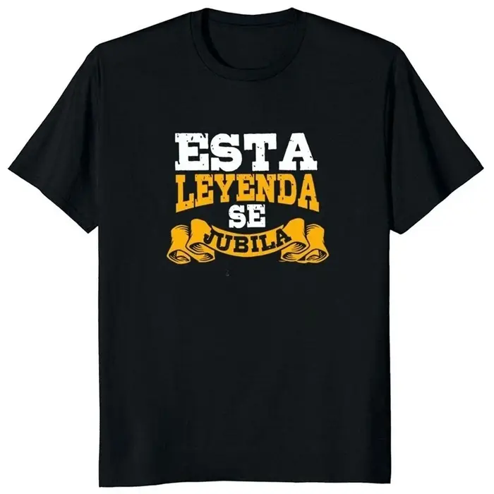 Un t-shirt de style rétro pour femmes en retraite, imprimé avec du texte en espagnol, parfait comme 