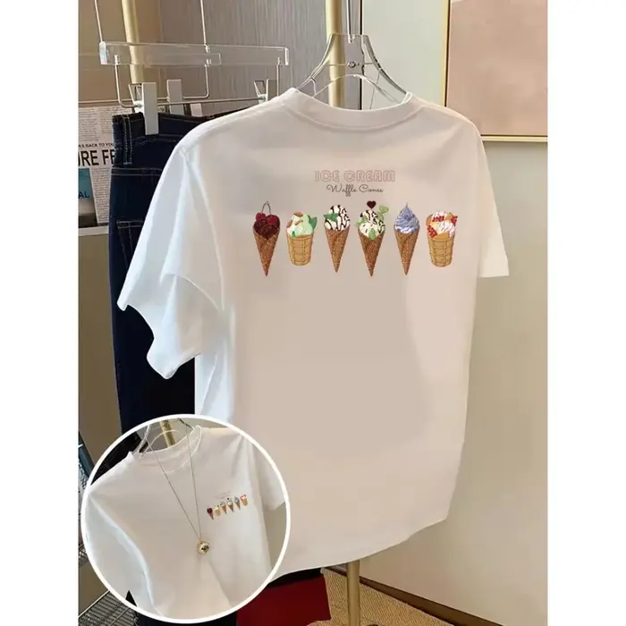 T-shirt rétro pastel à col rond et manches courtes, blanc, décontracté, parfait pour des looks d'été