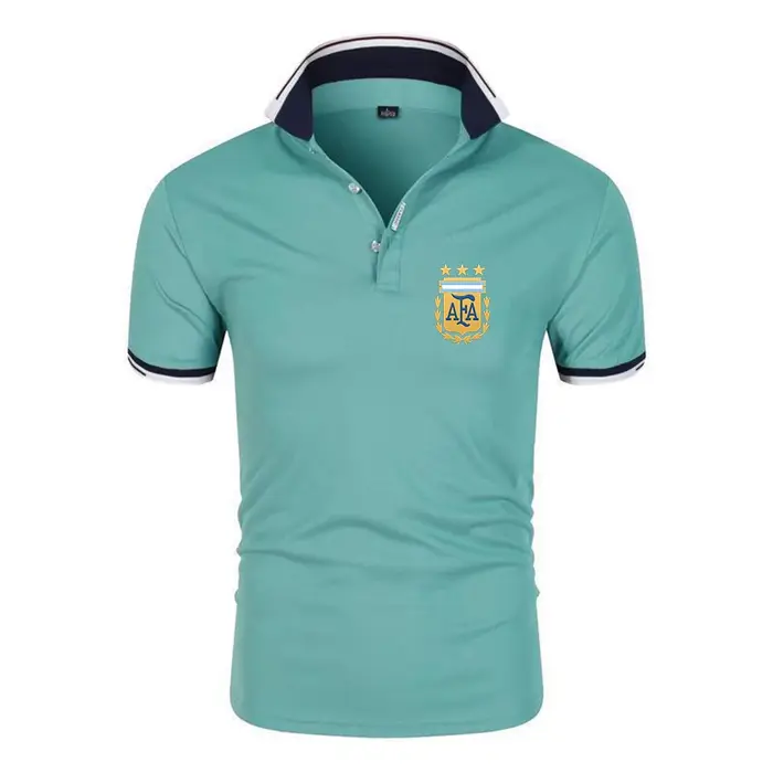 Le nouveau polo six couleurs pour hommes d'Argentine convient à l'été et présente des manches courtes en coton avec un design tendance.