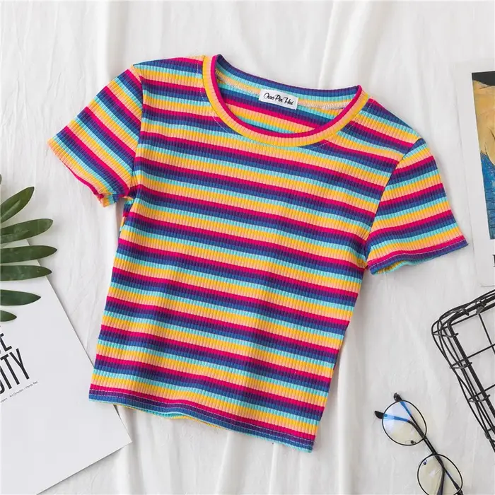 T-shirt rayé arc-en-ciel pour femme
