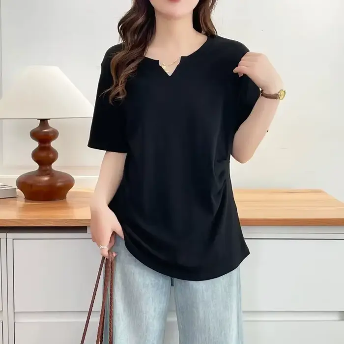 T-shirt femme à col en V