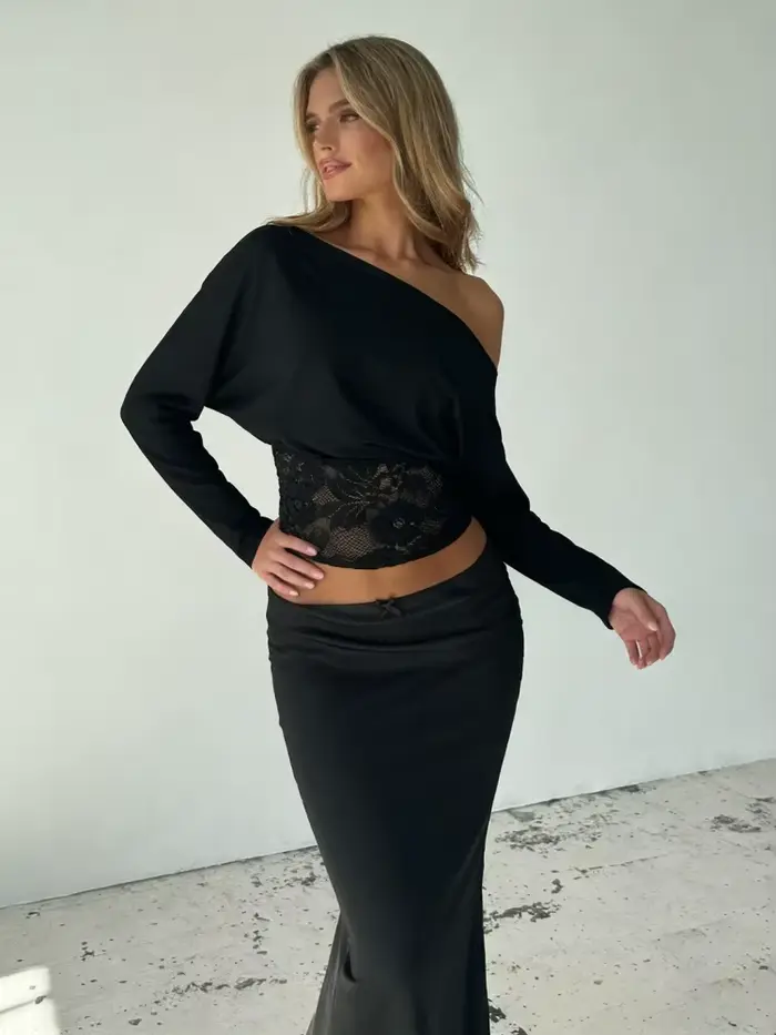 T-shirts à col incliné pour femmes