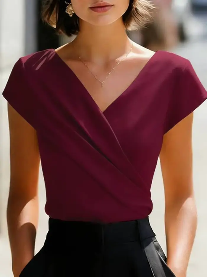 Haut enveloppant à manches courtes et col en V pour femme