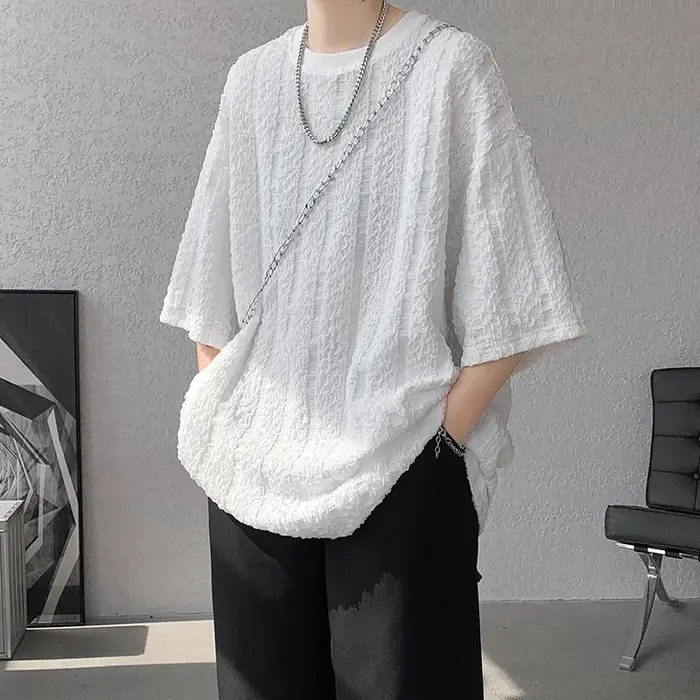 T-Shirt Plissé à Rayures Verticales pour Homme