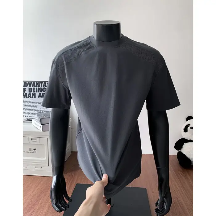 T-shirt respirant et frais pour homme avec design estival