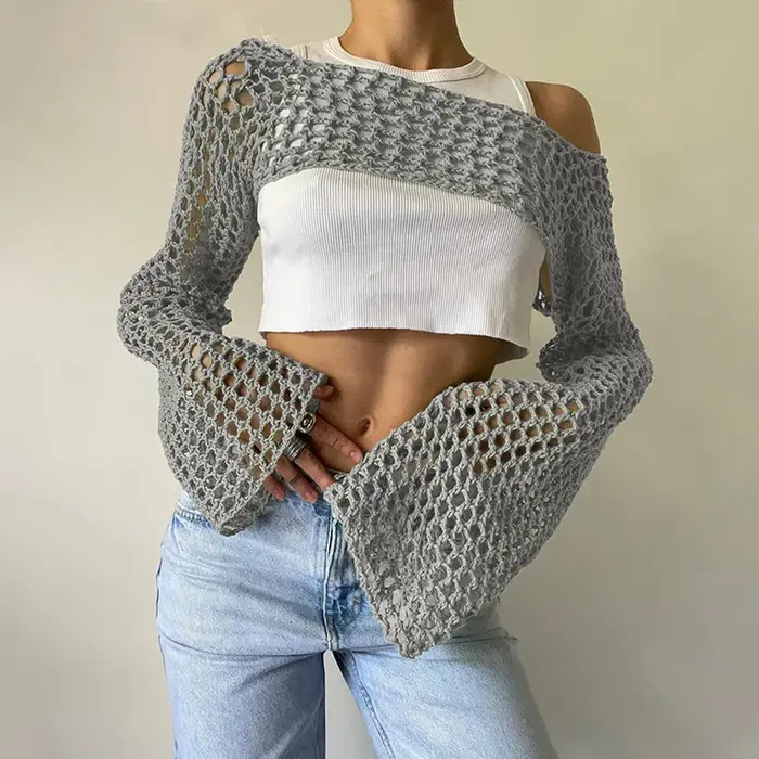 Haut court en crochet à manches longues pour femmes