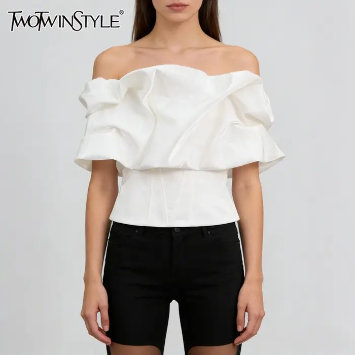 TWOTWINSTYLE – Hauts noirs à volants et épaules dénudées style urbain audacieux pour femme