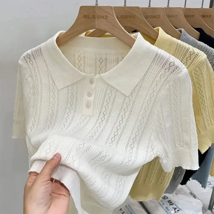 Chemise en tricot avec col découpé et manches courtes pour femmes, nouveau modèle d'été, unique et e