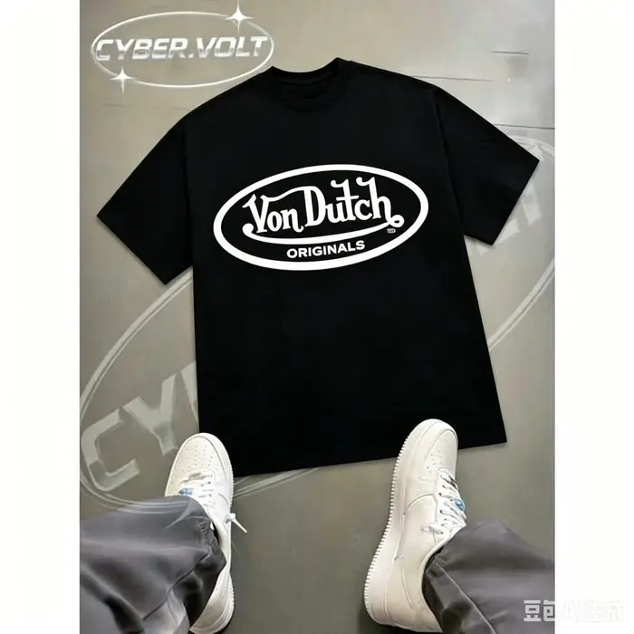 T-shirt graphique surdimensionné avec logo ovale Von Dutch Originals |   T-shirt d'été 2026 en coton