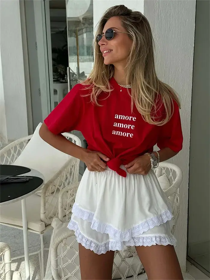 T-Shirt rouge avec imprimé Amore