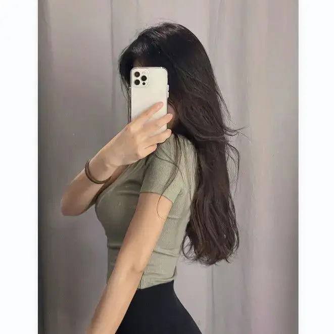 T-shirts à manches courtes pour femmes