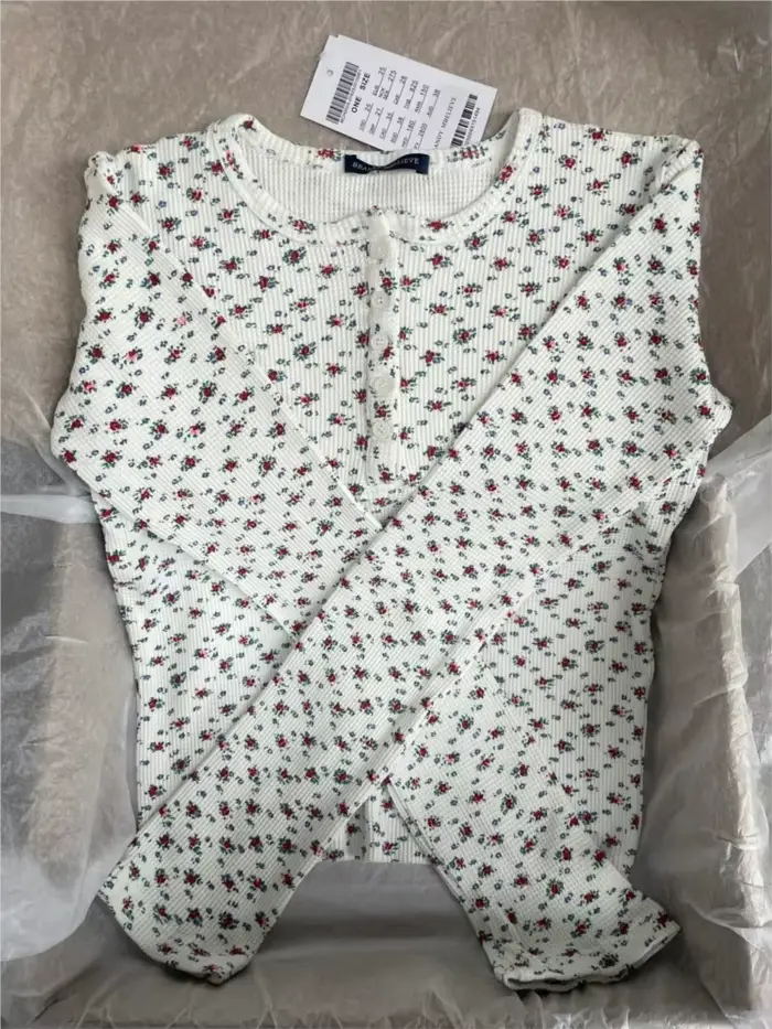 T-shirt en coton gaufré à imprimé floral pour femme