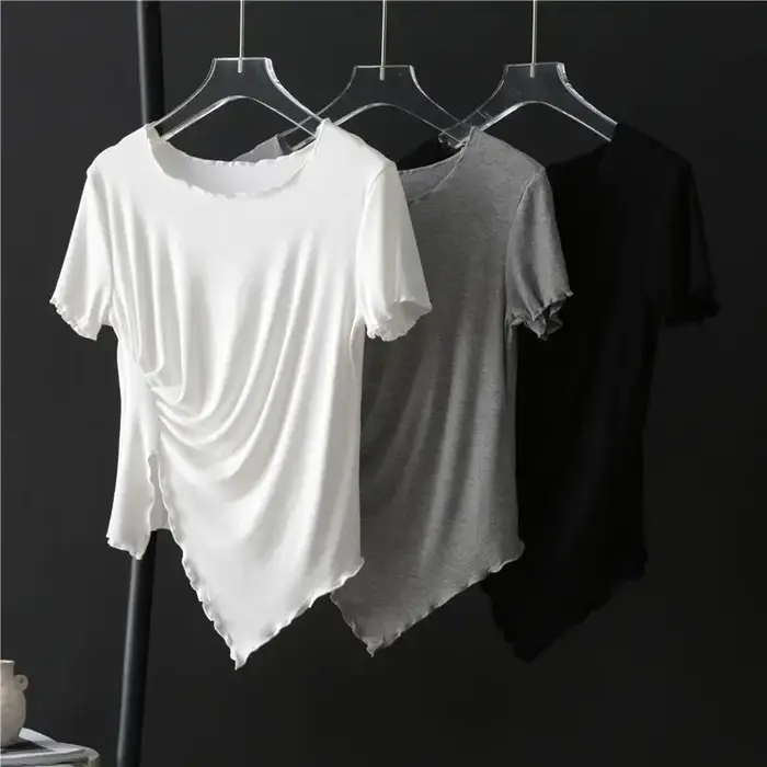 T-shirt asymétrique à col en V et plis irréguliers, style coréen, nouvelle collection été, coupe ample pour femme