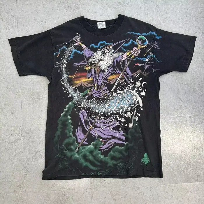 Années 90 Vintage Surdimensionné Assistant Mystique Graphique Imprimé T-shirt Streetwear Unisexe Mode