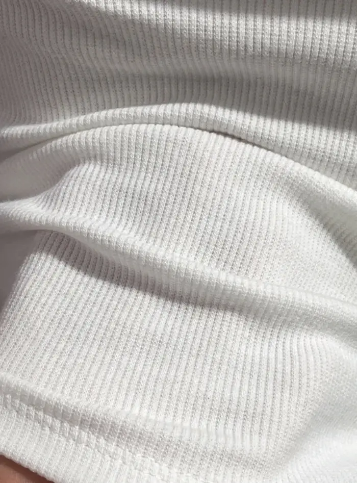 Débardeur court Y2K en coton côtelé blanc avec dentelle