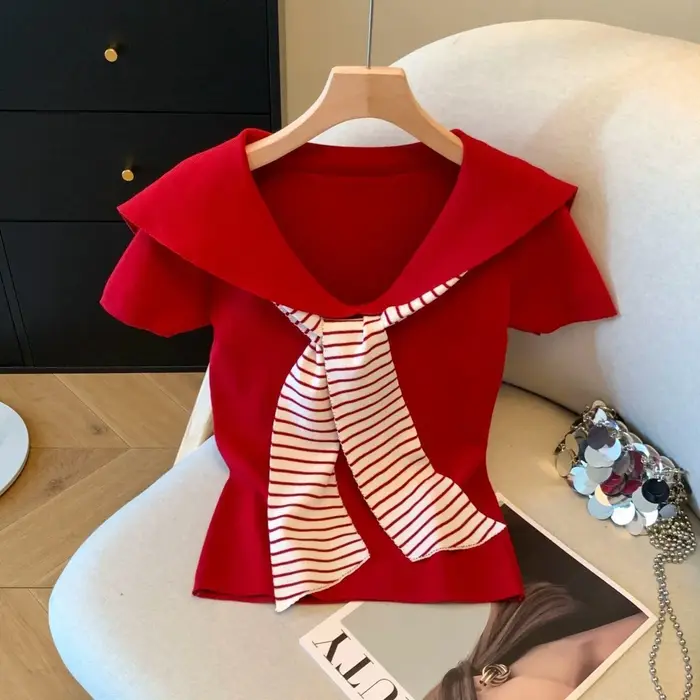 Haut en tricot rayé à lacets et manches courtes pour femme