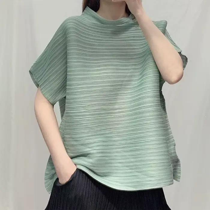 T-shirt à col montant pour femme