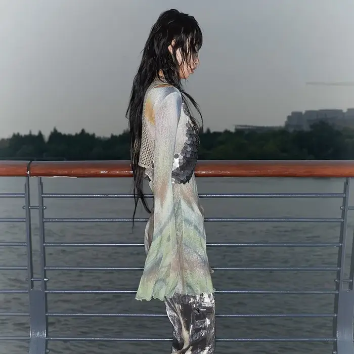 Karrcat Trashy Y2k cravate-teinture maille hauts Grunge esthétique manches évasées hauts transparent