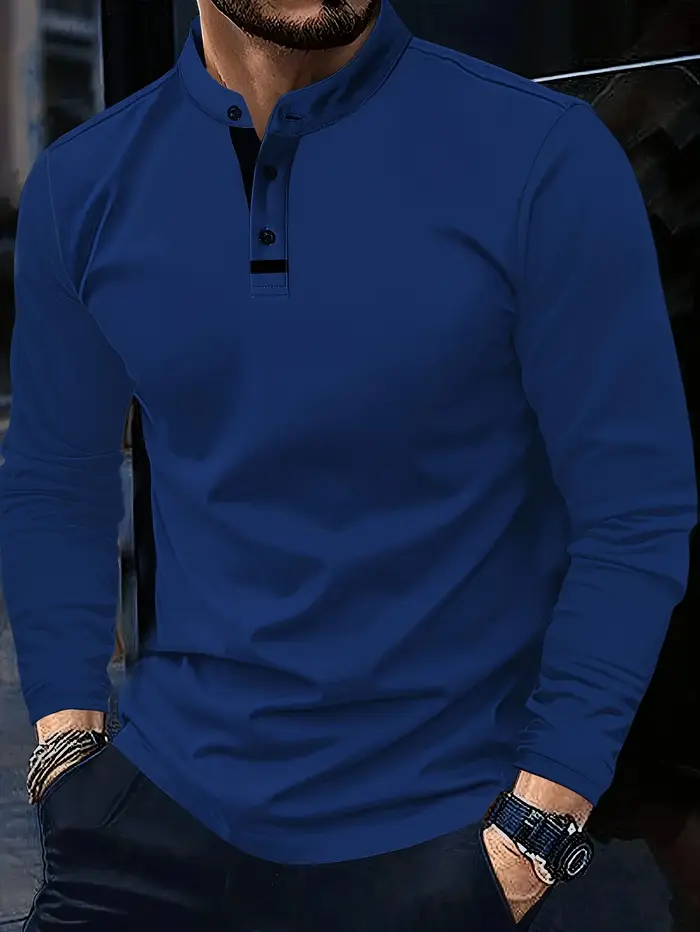 Un polo élégant à col rond pour hommes