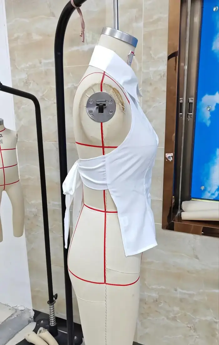 Hauts Halter Boutonnés pour Femmes – Tendances Estivales