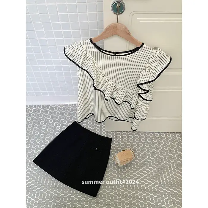 Chemise rétro rayée à volants, nouvelle collection été 2026, haut à col rond