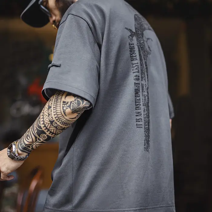 T-shirt en tricot imprimé col rond style rétro américain pour homme Maden