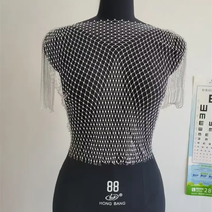 Crop top femme en résille à strass