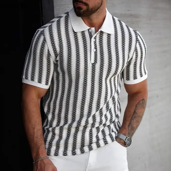 Polo tricoté pour hommes à manches courtes