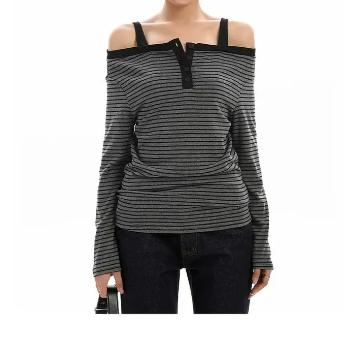 T-shirt rayé à une épaule et manches longues