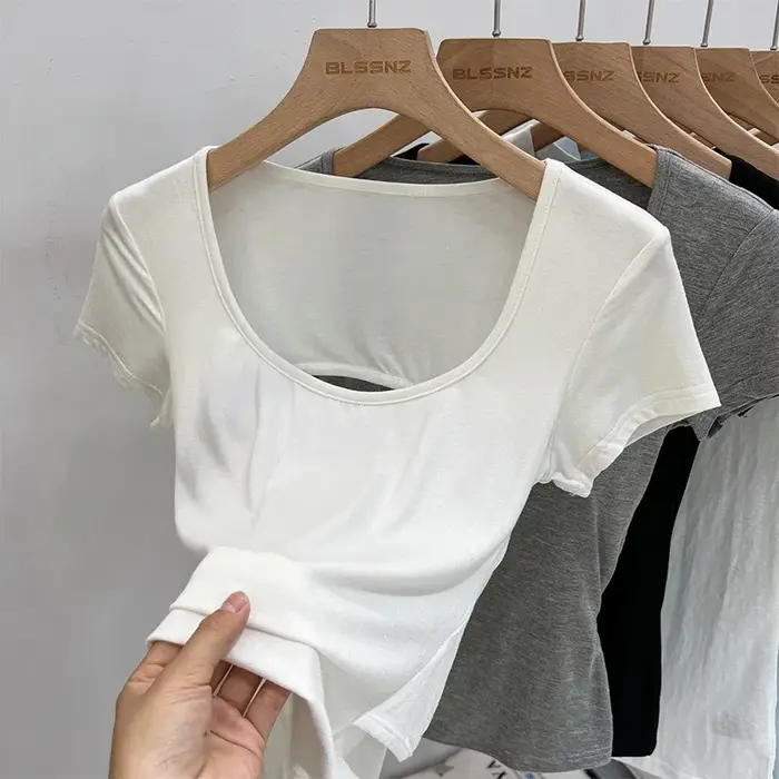 Femme col carré hauts de haute qualité plaine dos nu à manches courtes T-Shirt avec soutiens-gorge coussinets femmes Sexy Street Wear t-shirts 2026