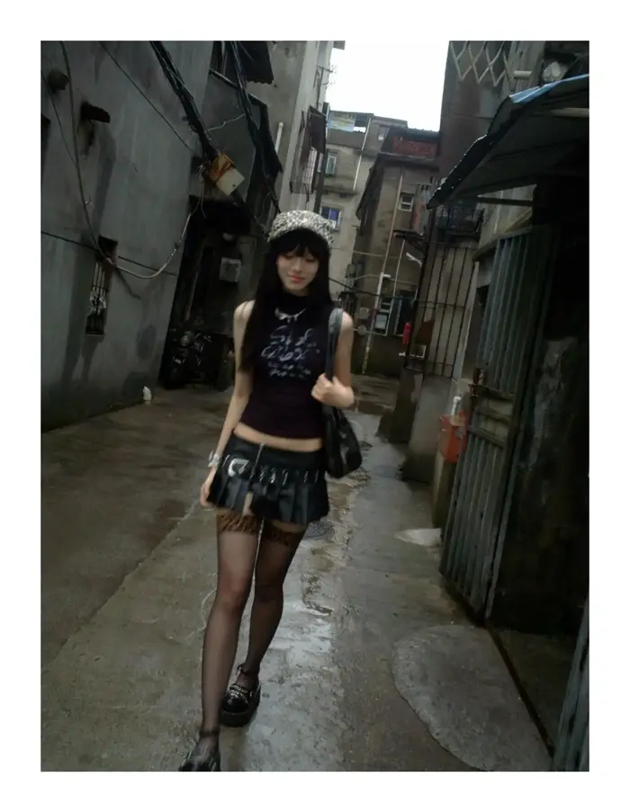 Tonngirls Y2k Vintage débardeurs femmes sans manches imprimé graphique hauts Streetwear années 2000 japonais noir Grunge