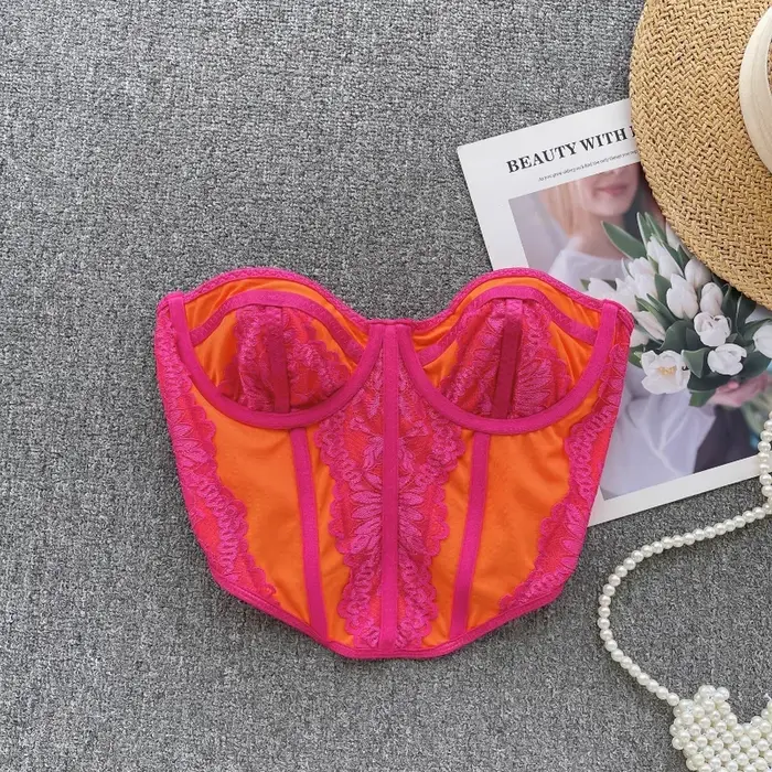 Haut court avec soutien-gorge pour femmes