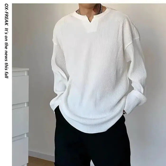 T-shirt Henley ample à manches longues et col en V pour hommes