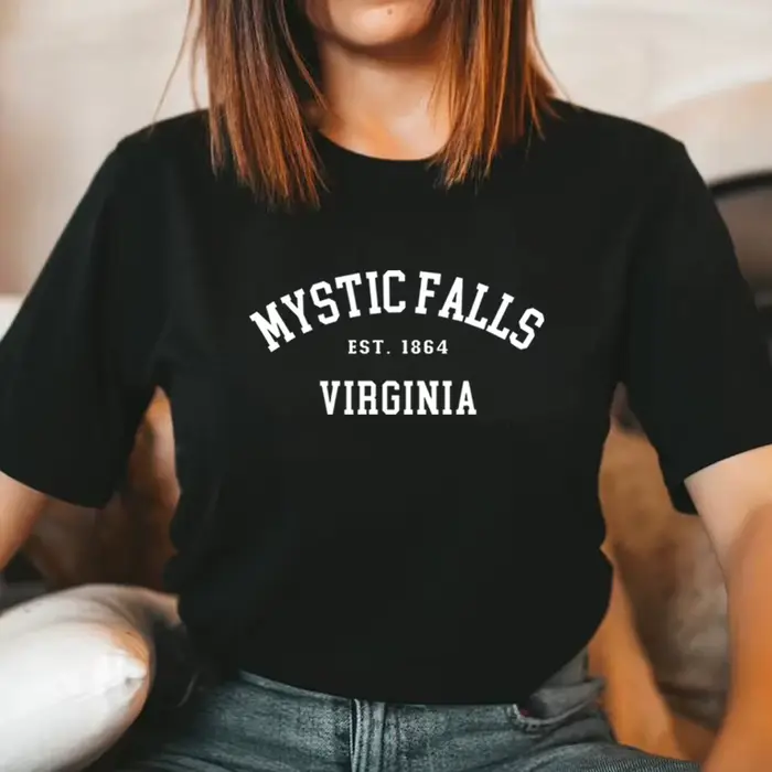 2025 mystique chutes Virginia Est.1864 T-Shirt Salvatore T-Shirt femmes graphique t-shirts à manches