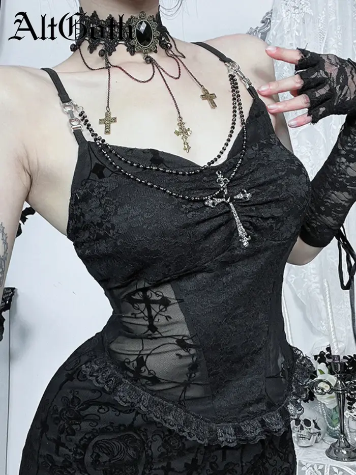 Punk gothique Camisole femmes centre commercial foncé Goth Y2k Streetwear Grunge Emo Sexy dentelle Patchwork chaîne