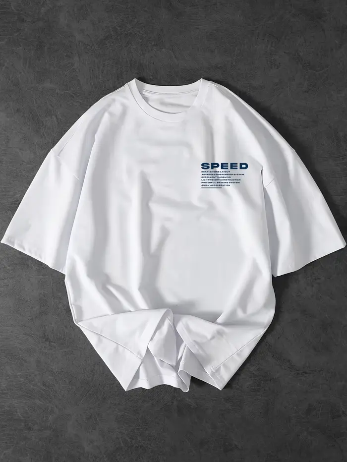 T-shirt blanc tendance pour l'été avec motif de voiture de sport classique