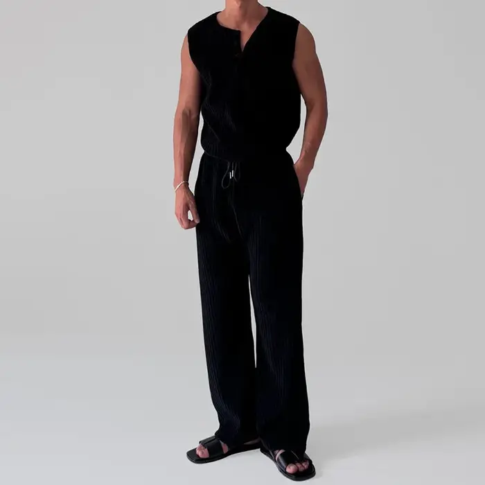Nouvel ensemble décontracté pour homme 2026 : Gilet sans manches à col Henley et pantalon rayé pour le printemps et l'été