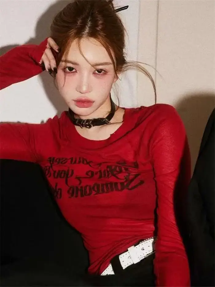 Grunge esthétique lettre impression T-shirt Trashy 2000s Style à manches longues rouge