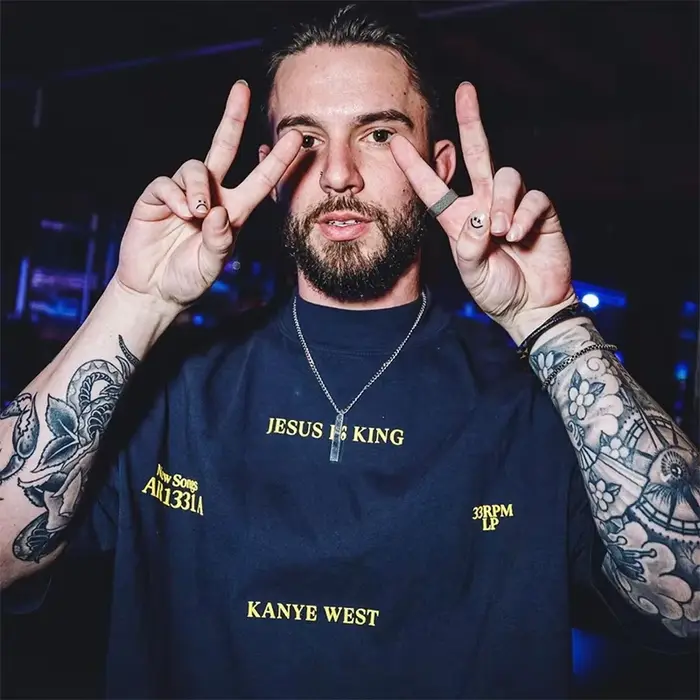 T-shirt Kanye West Jesus Is King