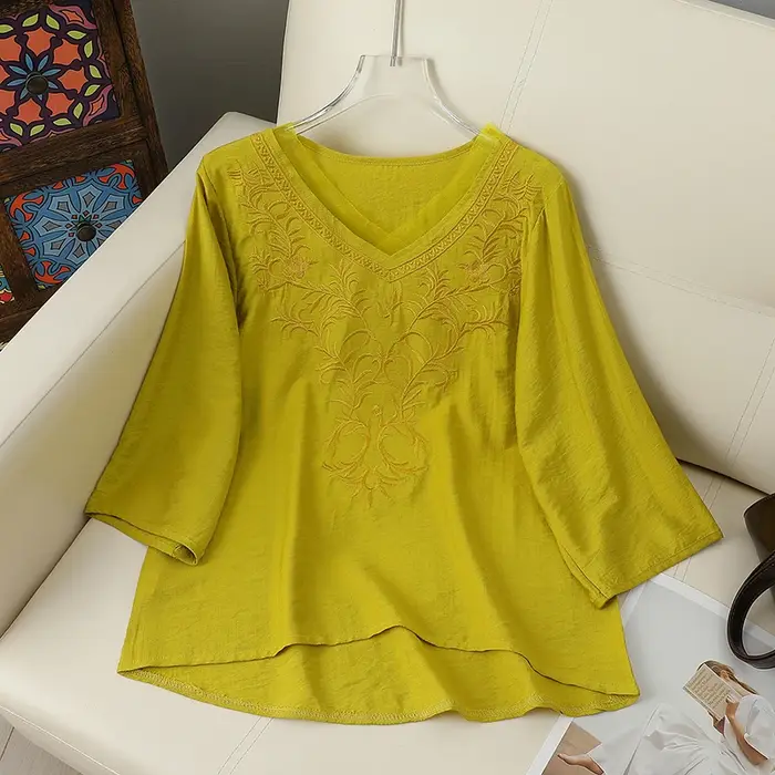 T-shirt brodé pour femme