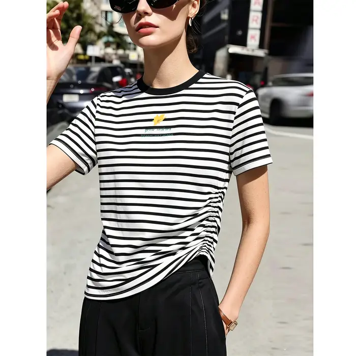 T-shirt Amii pour femme – Nouvelle collection été 2026 – Col rond, manches courtes, polyvalent, décontracté, imprimé à rayures color block – Haut pour femme 12622201