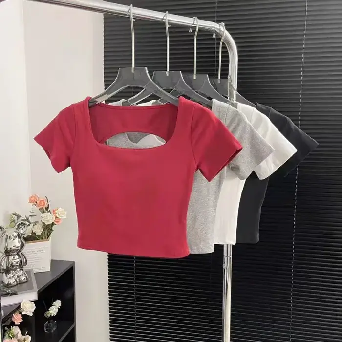 Crop top dos nu à col carré pour femme