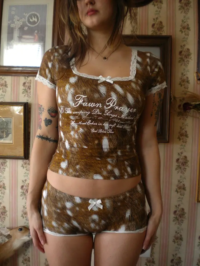 Emo Girl Vintage femmes culture hauts Chic esthétique Harajuku mignon nœud Streetwear mode nouveau Cool Mini cerf modèle