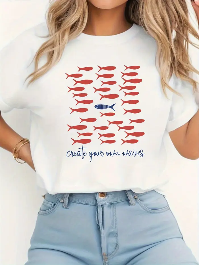 T-Shirt graphique «créez vos propres vagues» pour femmes, haut décontracté à col ras du cou avec lettres bleues et poisson rouge, vêtements d'été à manches courtes